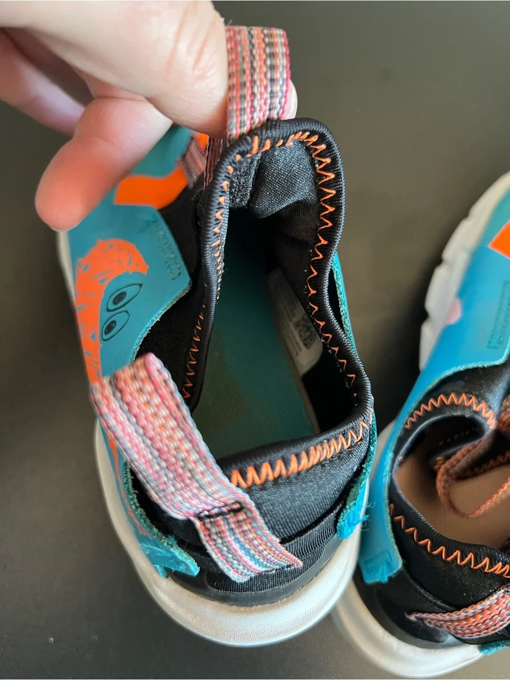 EUC Youth Limited Edition Nike Flex Runner 2